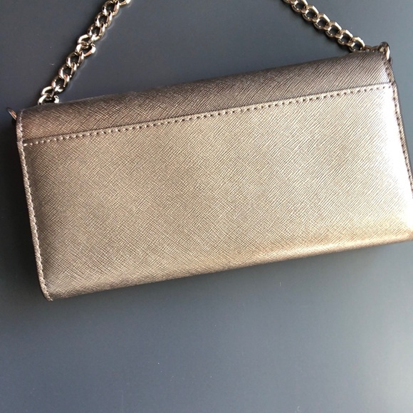 Michael Kors crossbody chain wallet - Picture 4 of 4